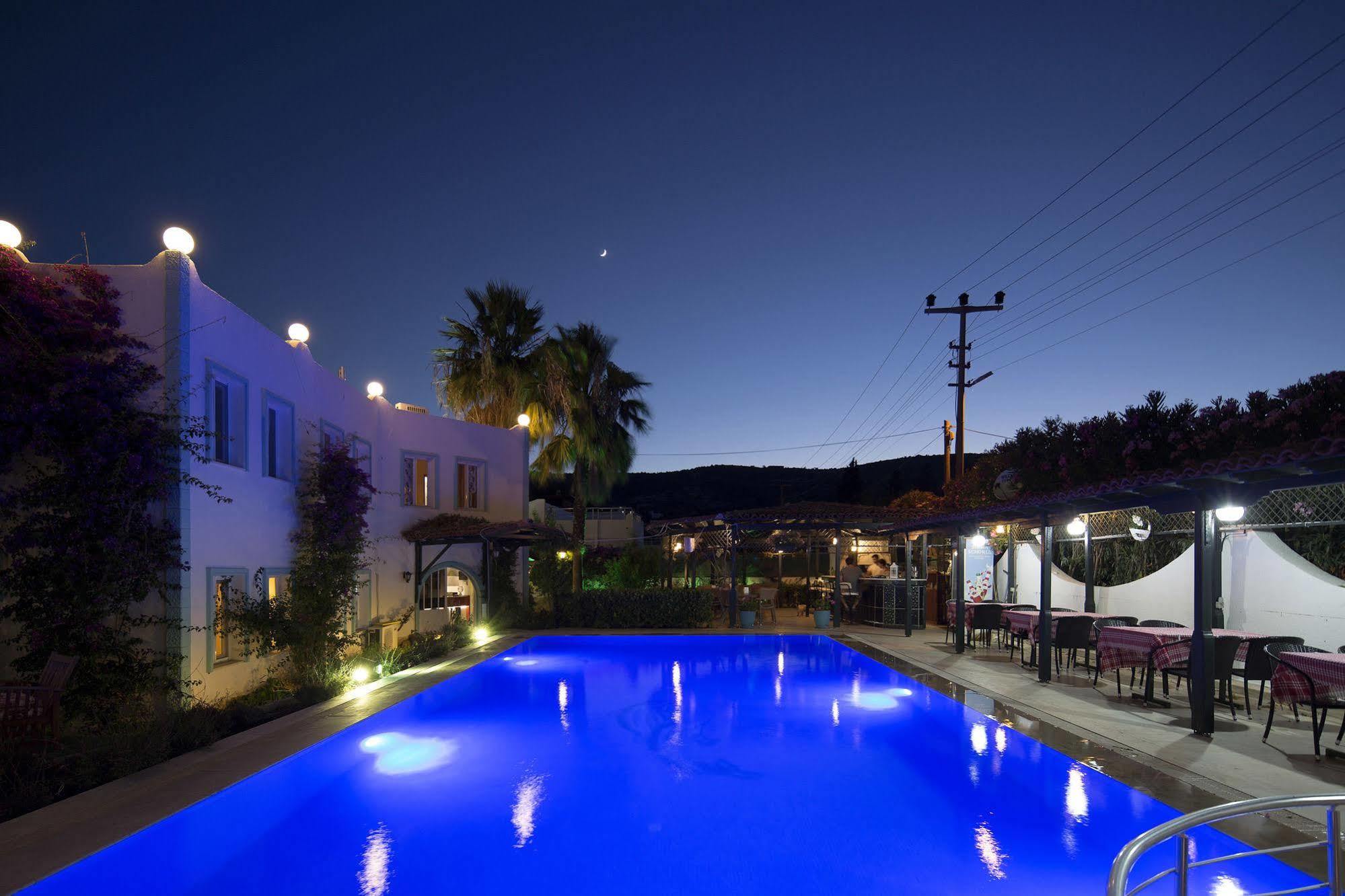 Istanbul Hotel Bodrum Türkbükü Exteriör bild
